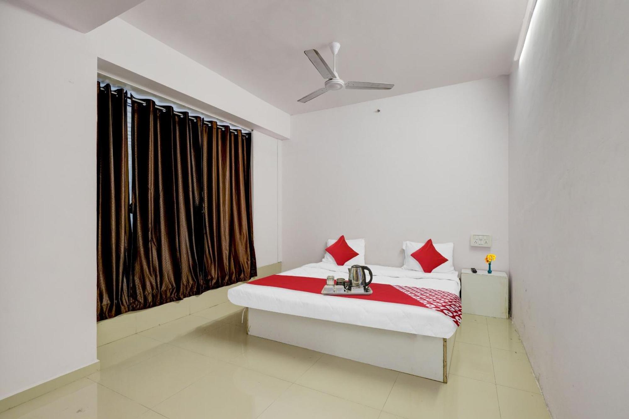 Hotel O Cozy Rooms Surat Dış mekan fotoğraf