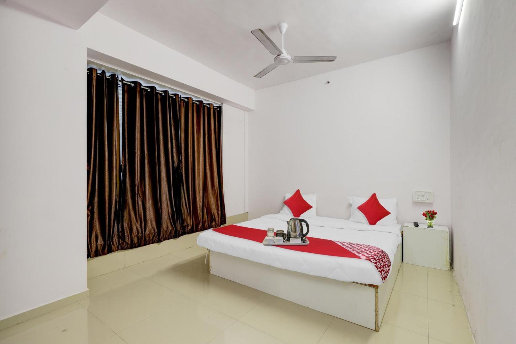 Hotel O Cozy Rooms Surat Dış mekan fotoğraf