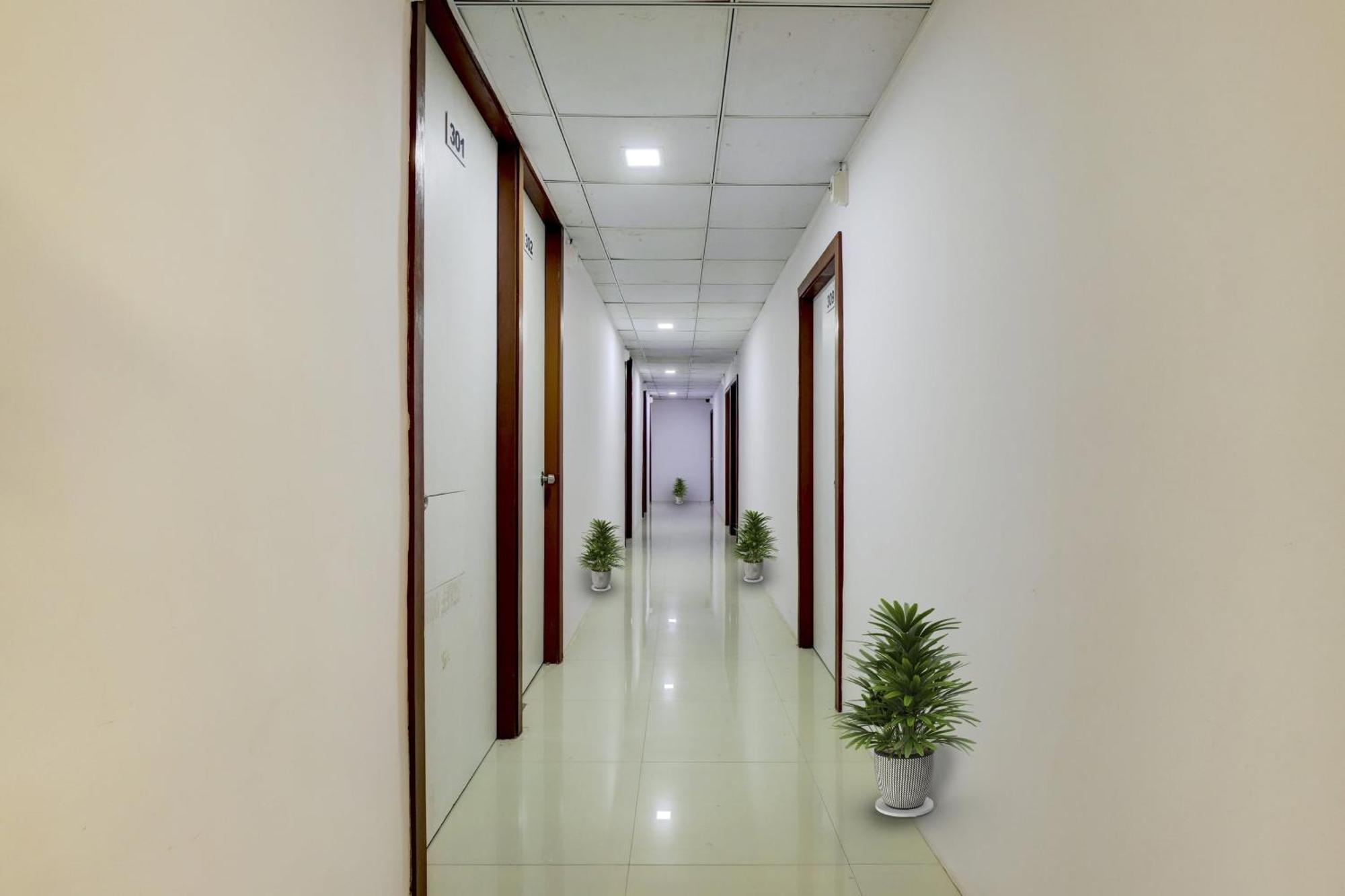 Hotel O Cozy Rooms Surat Dış mekan fotoğraf