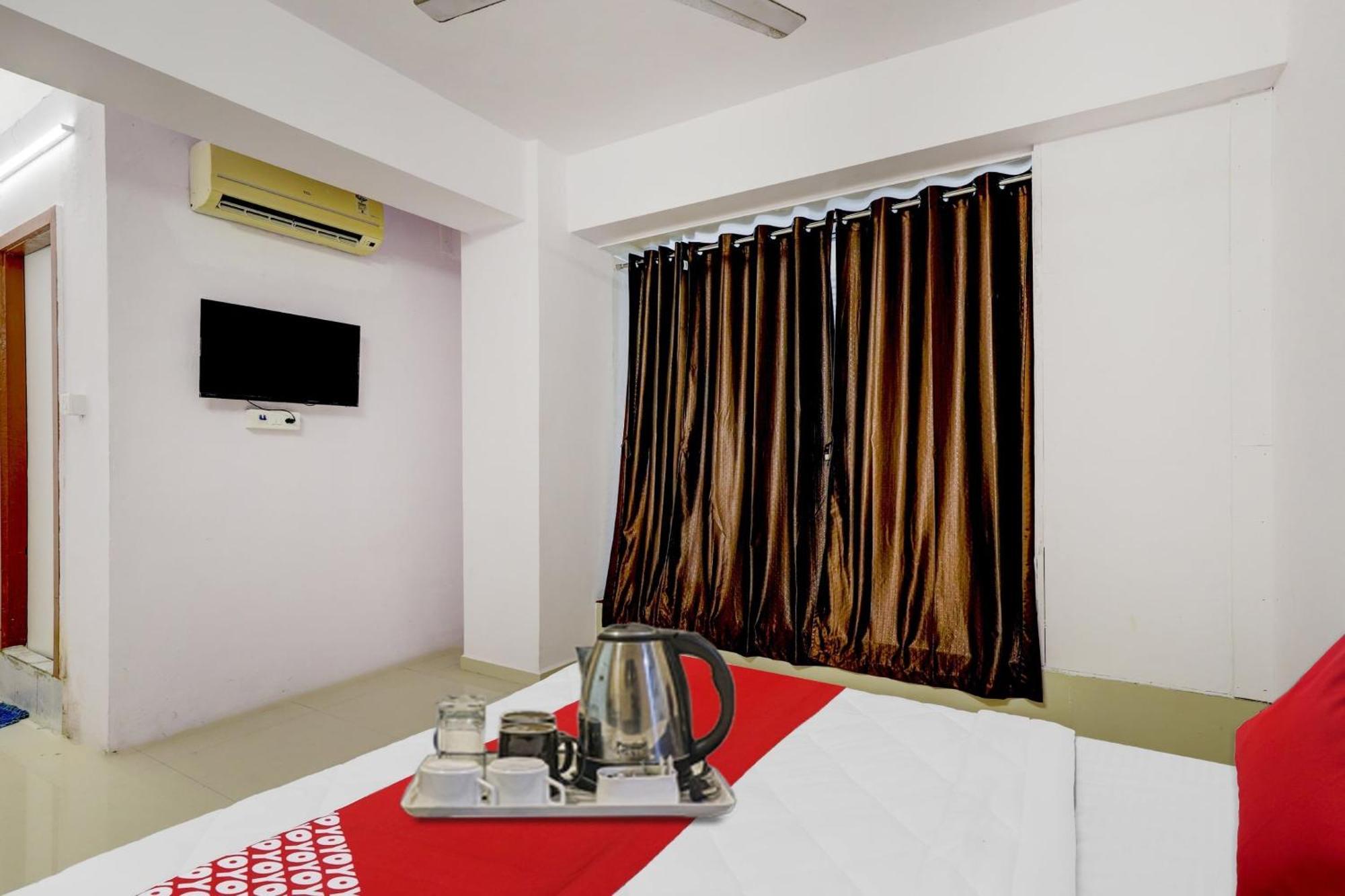 Hotel O Cozy Rooms Surat Dış mekan fotoğraf