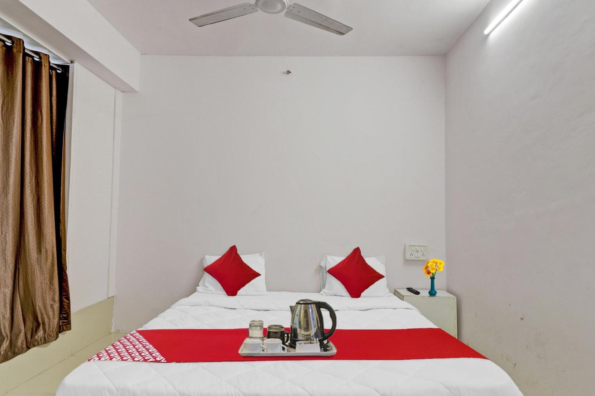 Hotel O Cozy Rooms Surat Dış mekan fotoğraf