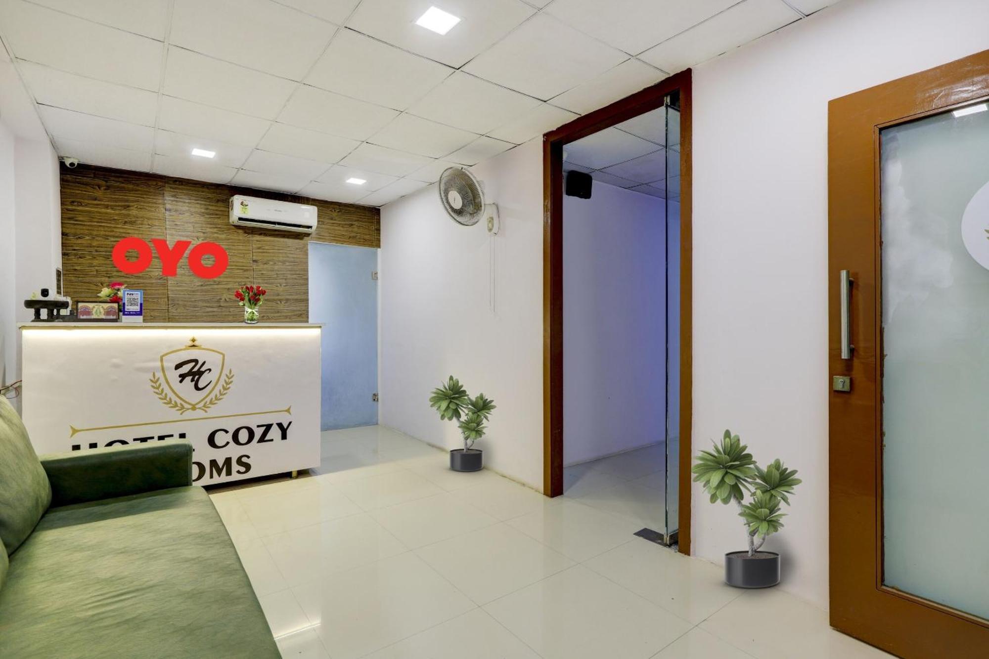 Hotel O Cozy Rooms Surat Dış mekan fotoğraf