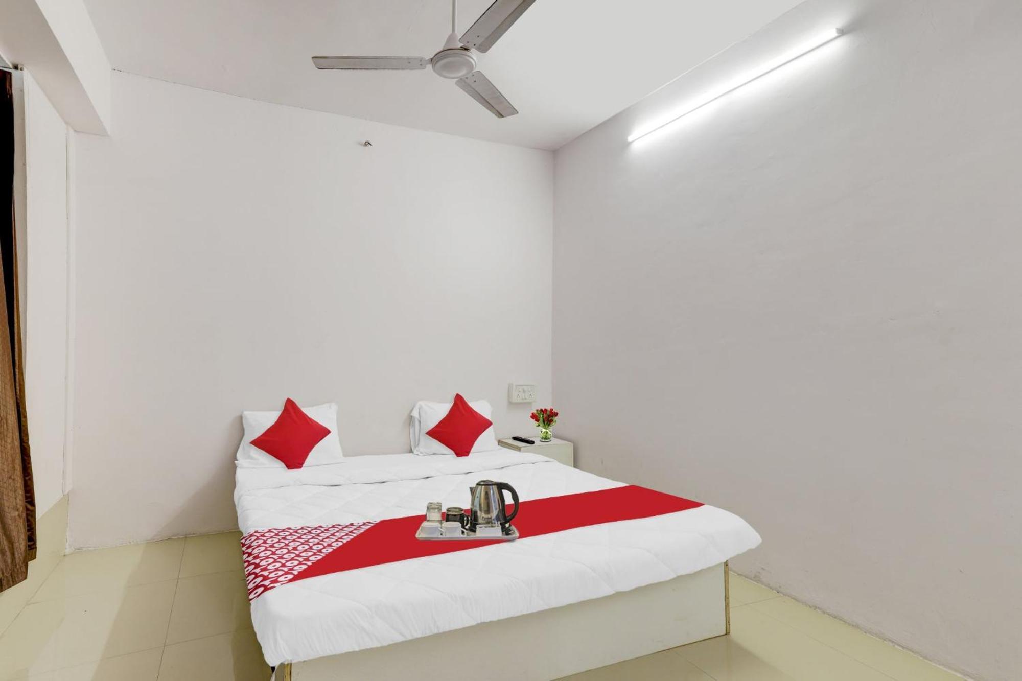 Hotel O Cozy Rooms Surat Dış mekan fotoğraf